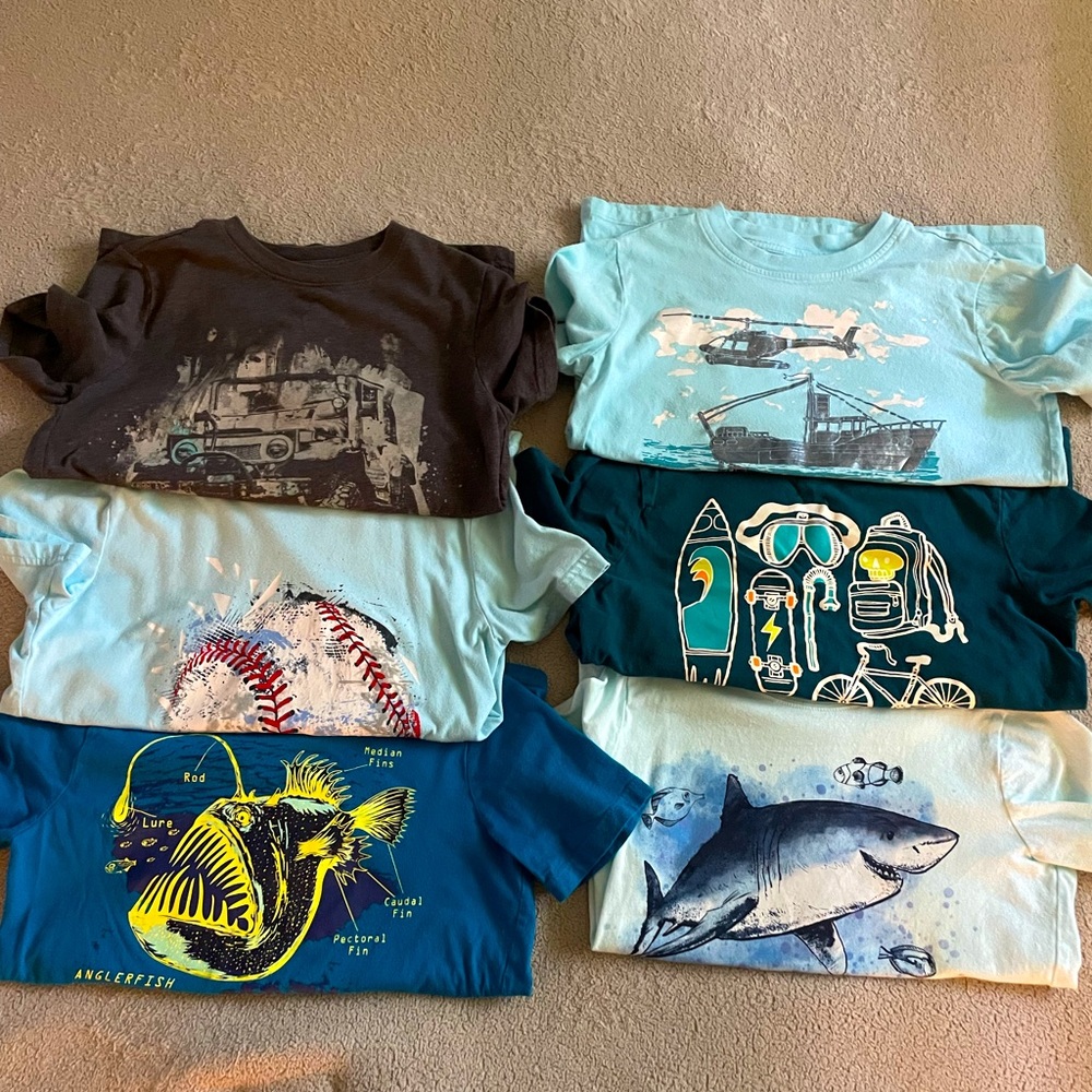 Lot of 6 Boys size Medium t-shirts. Lands End, Cat & Jack, Carters